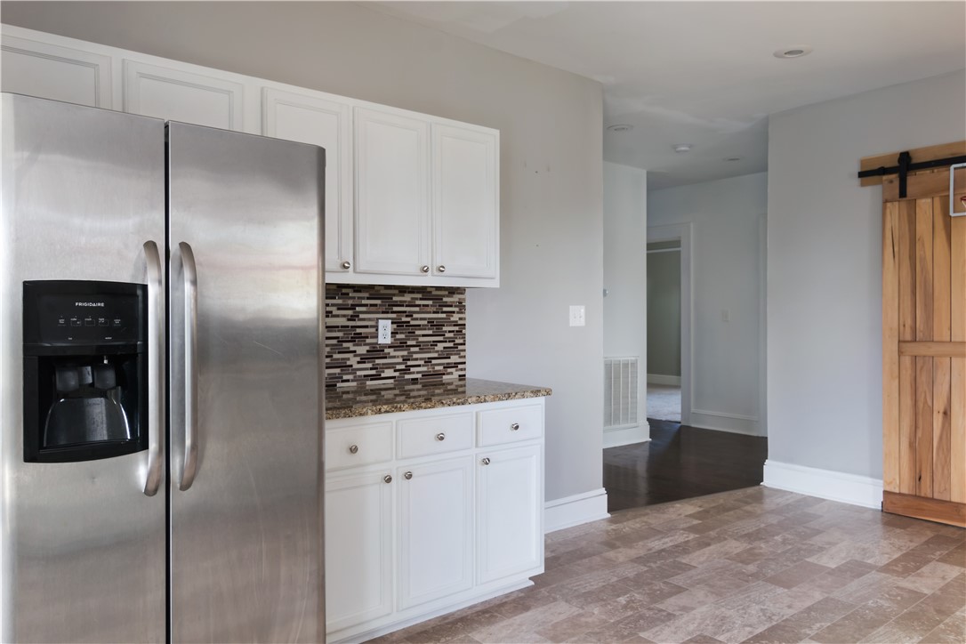 5900 Dobbins Bridge Road Anderson, SC 29626 - Photo 8 of 29