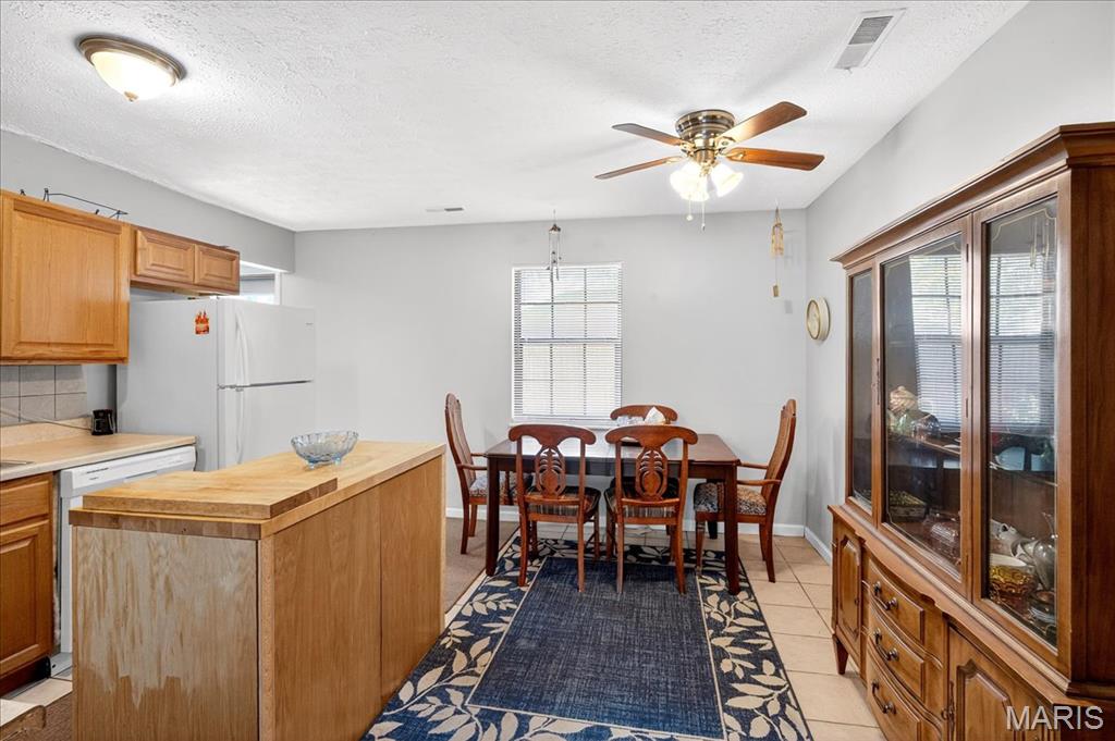 2013 Maple Tree Lane Cahokia, IL 62206 - Photo 13 of 30