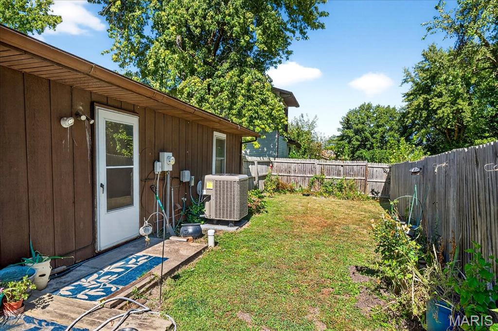 2013 Maple Tree Lane Cahokia, IL 62206 - Photo 28 of 30