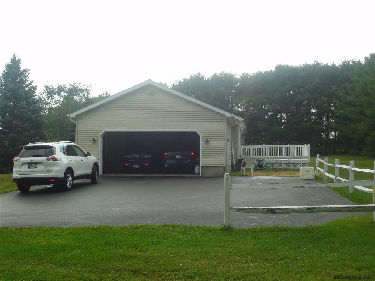 134 Mosher Road Amsterdam, NY 12010 - Photo 3 of 16 Photo 3