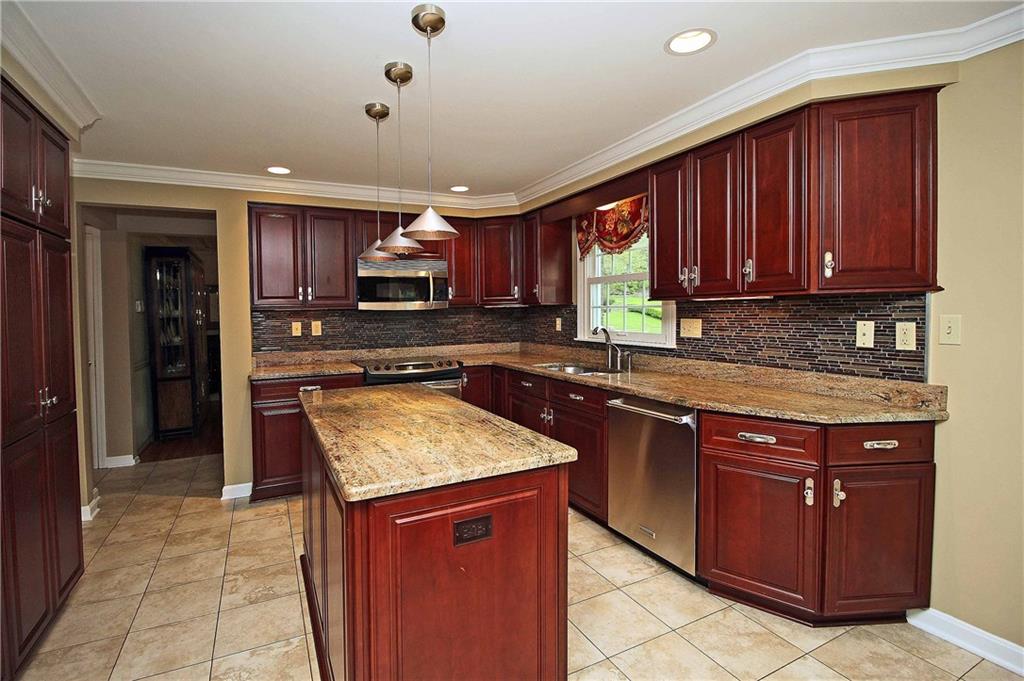 1790 Partridge Run Road Pittsburgh, PA 15241 - Photo 10 of 25 Stainless Steel appliances and Island