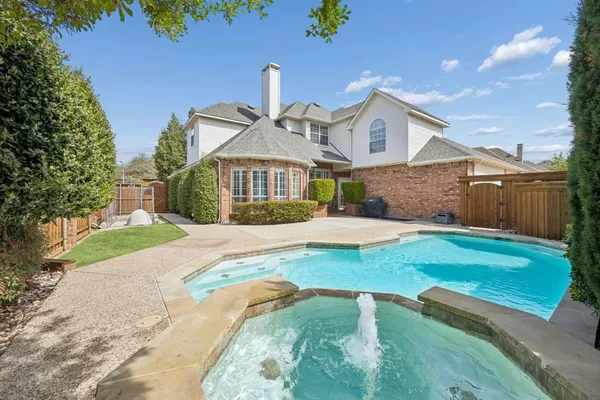 $800,000 | 4424 Briar Hollow Drive, Plano, TX 75093