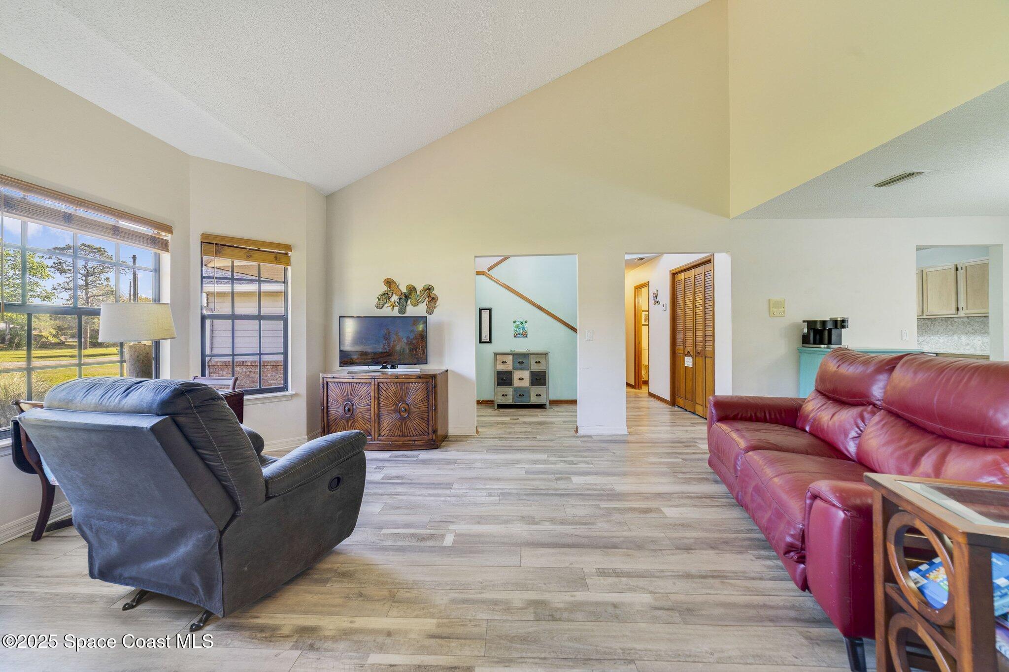 2665 Pomello Road Grant-Valkaria, FL 32950 - Photo 9 of 27 20-web-or-mls-dsc00464-dsc00466