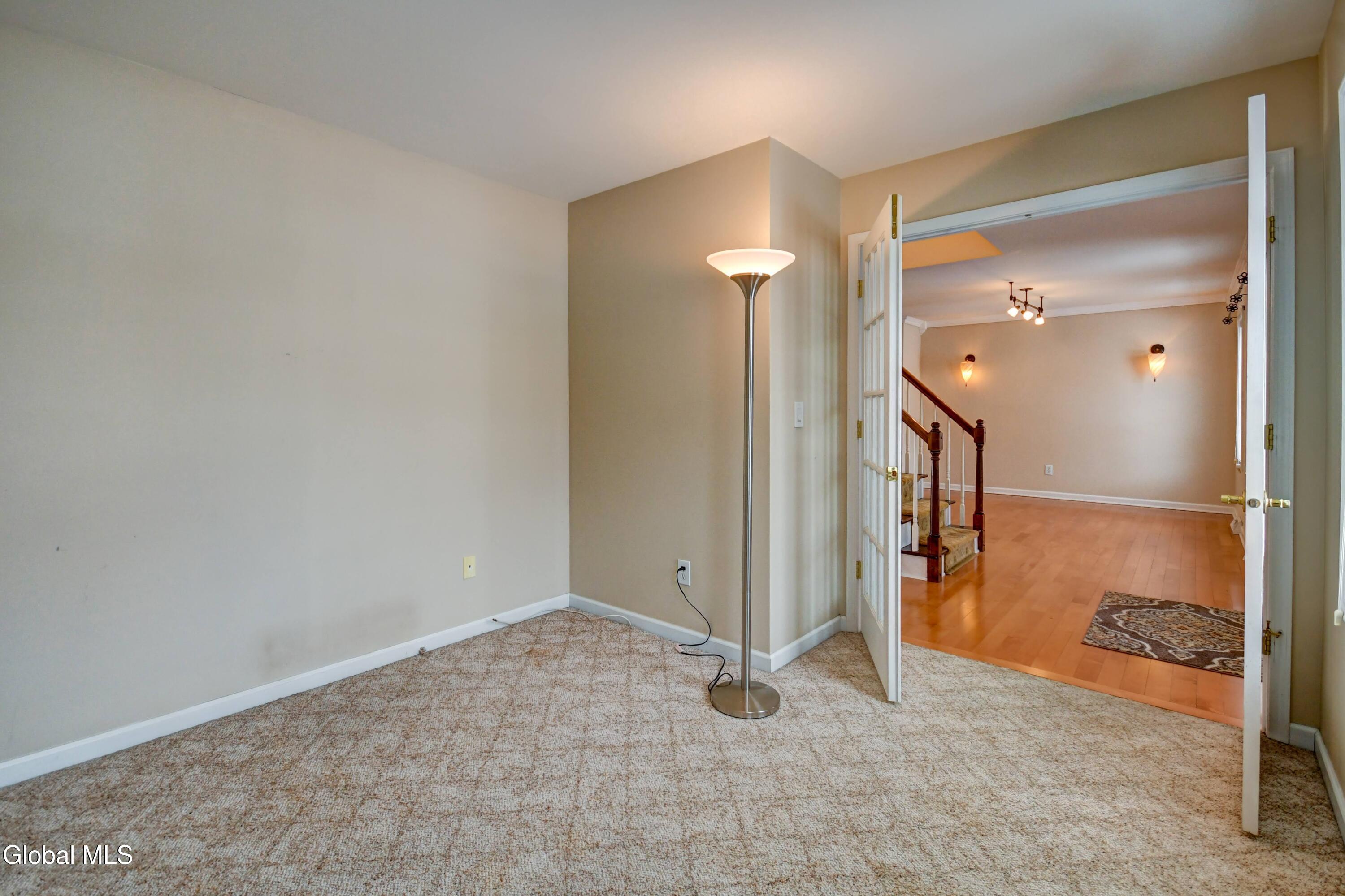 19 Christopher Way Halfmoon, NY 12065 - Photo 20 of 48 19 Christopher Way -12