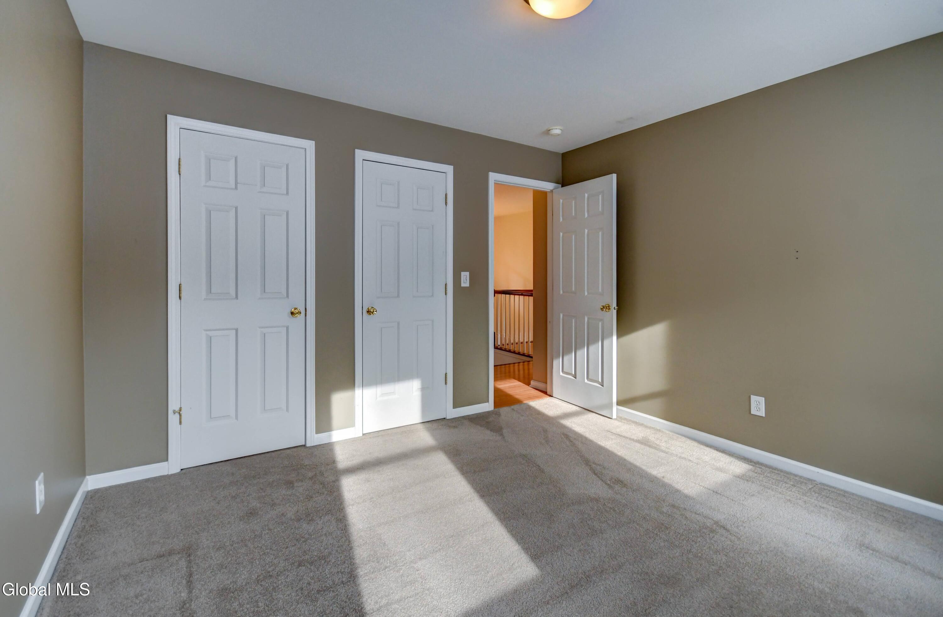 19 Christopher Way Halfmoon, NY 12065 - Photo 30 of 48 19 Christopher Way -44