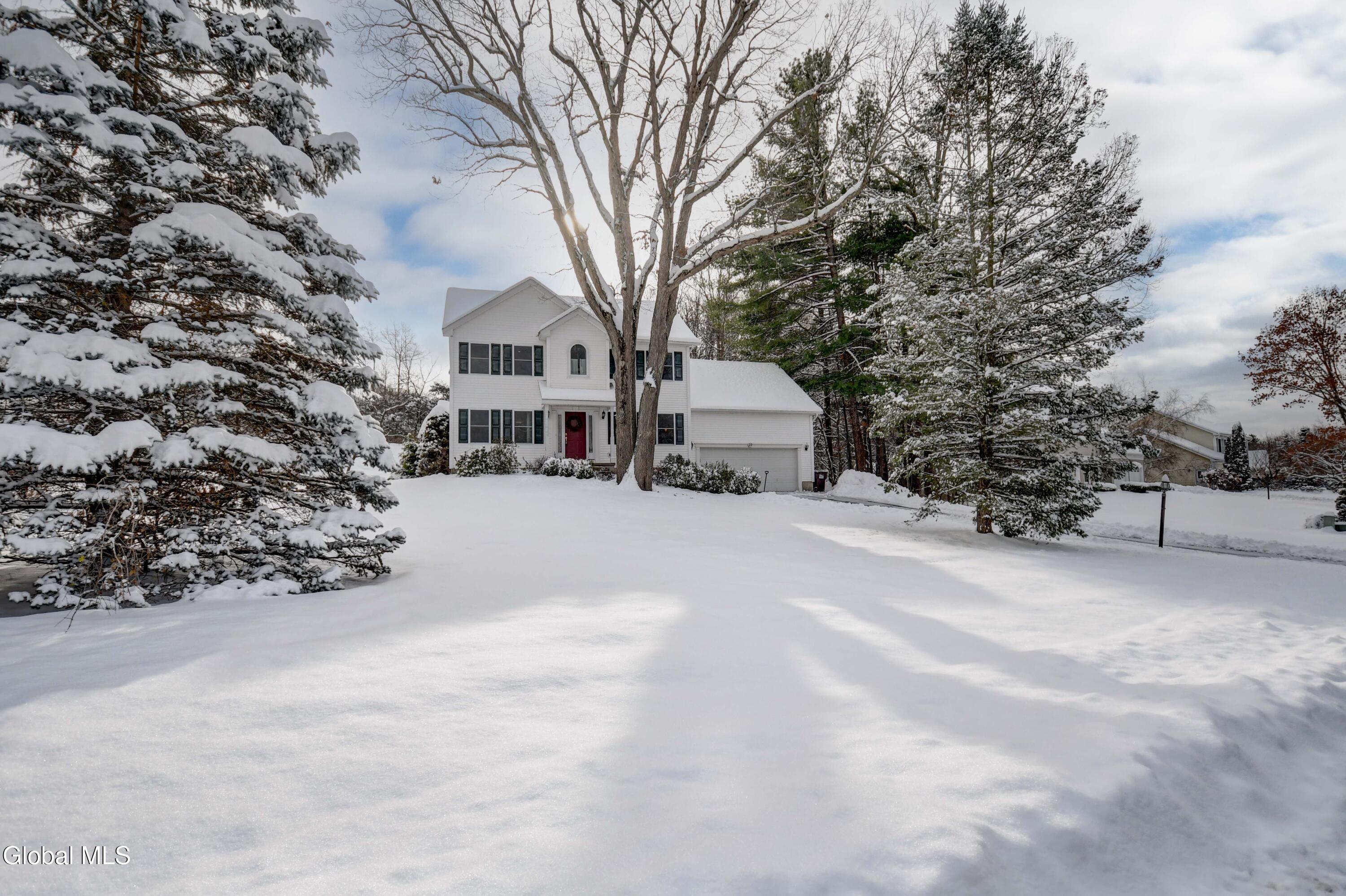 19 Christopher Way Halfmoon, NY 12065 - Photo 43 of 48 19 Christopher Way -1