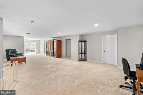 $1,150,000 | 35829 Peninsula Court, Round Hill, VA 20141