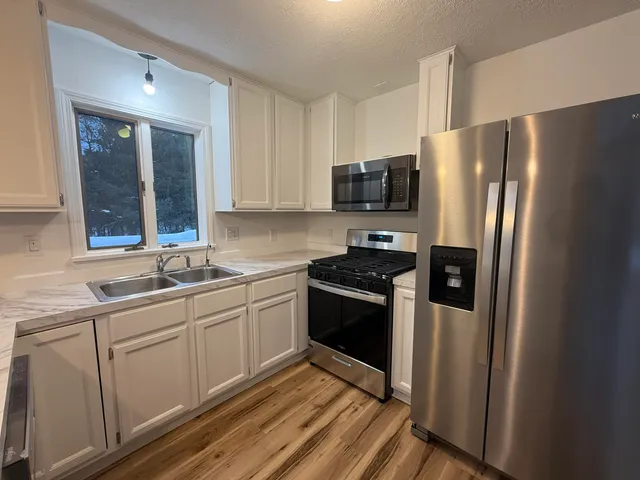 $339,900 | 6831 123rd Avenue, Fennville, MI 49408