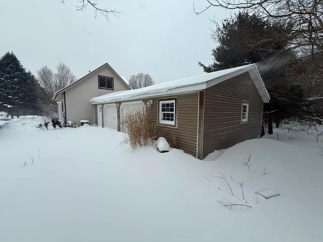 $339,900 | 6831 123rd Avenue, Fennville, MI 49408