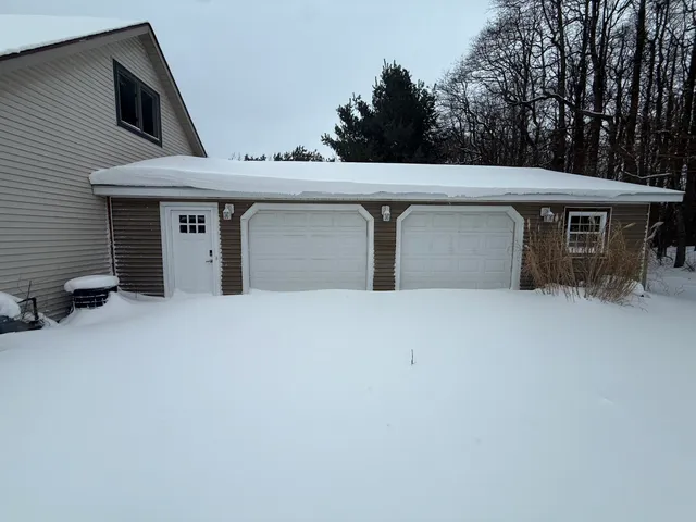 $339,900 | 6831 123rd Avenue, Fennville, MI 49408