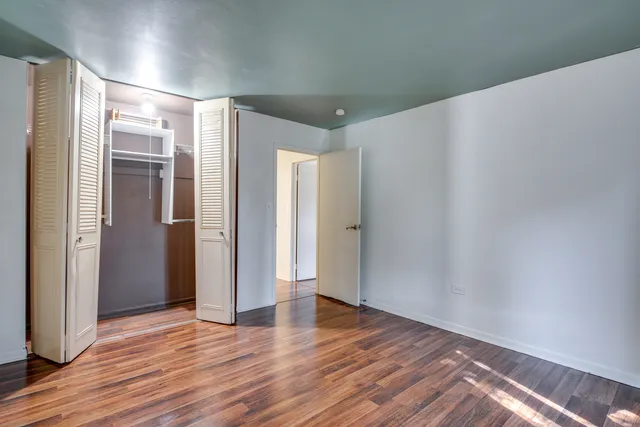 $1,900 | 1049 West Ogden Avenue, Unit 1112, Naperville, IL 60563