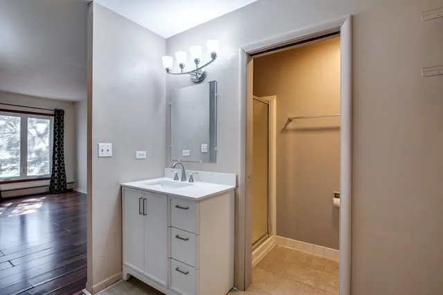 $1,900 | 1049 West Ogden Avenue, Unit 1112, Naperville, IL 60563