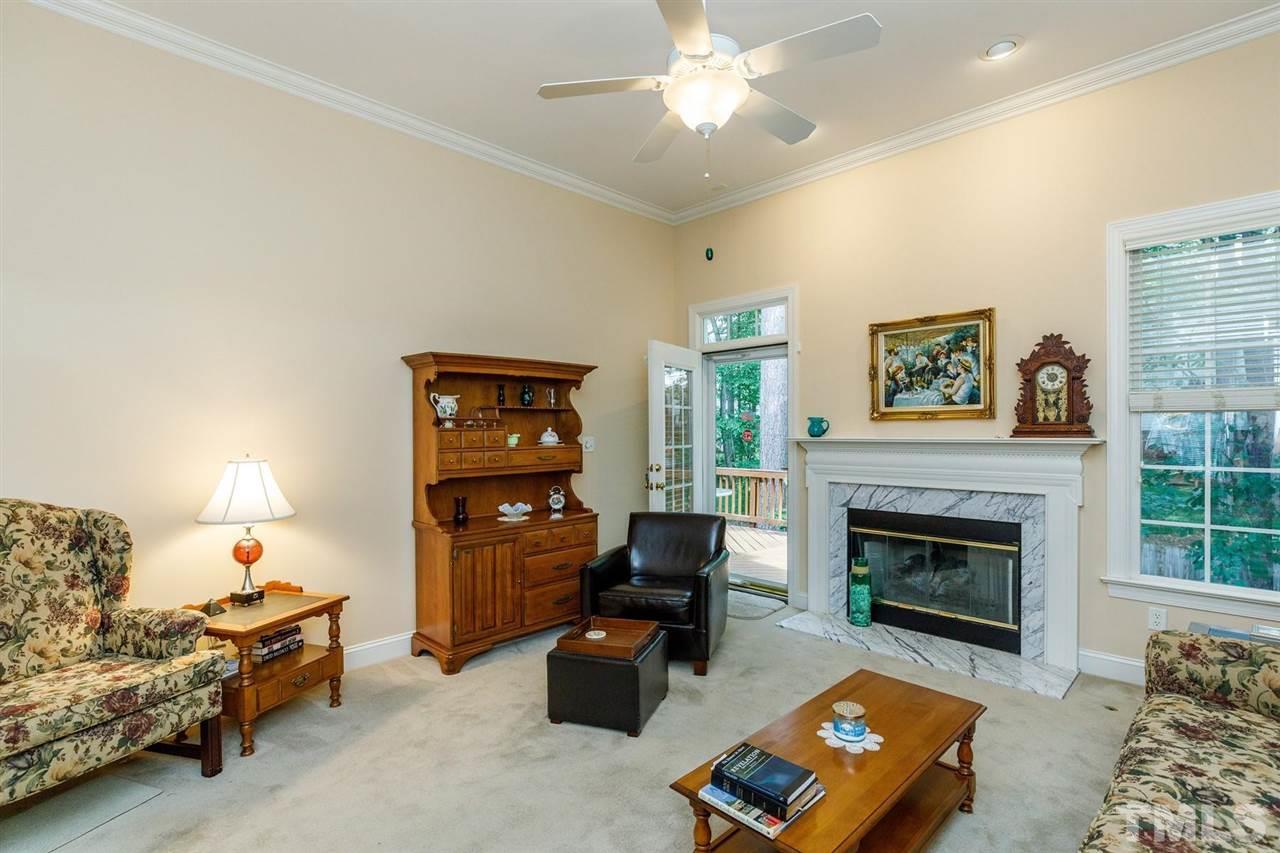 7402 Fontana Ridge Lane Raleigh, NC 27613 - Photo 8 of 30
