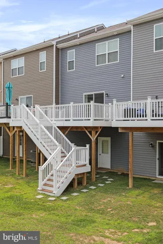 $435,000 | 2719 Town View Circle, New Windsor, MD 21776