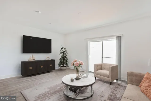 $435,000 | 2719 Town View Circle, New Windsor, MD 21776