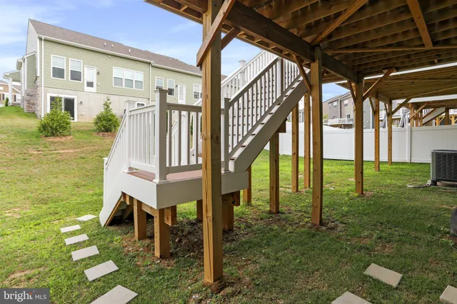 $435,000 | 2719 Town View Circle, New Windsor, MD 21776