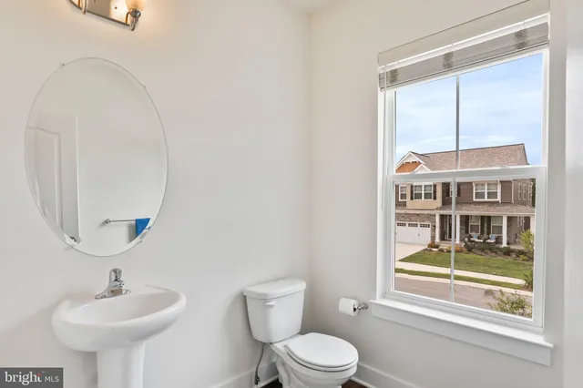 $435,000 | 2719 Town View Circle, New Windsor, MD 21776