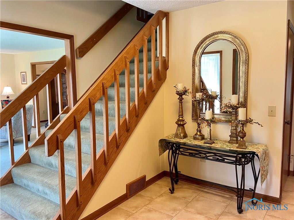 7652 Kings Run Road Sylvania, OH 43560 - Photo 5 of 38 Gallery Image 5