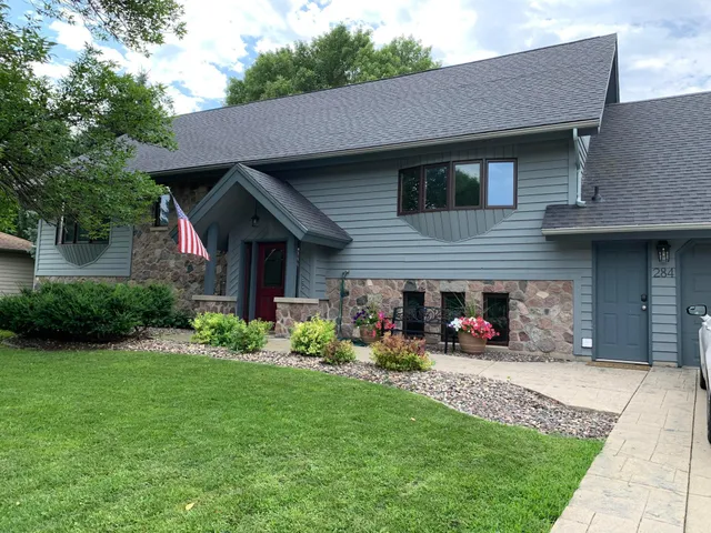 $439,900 | 284 23rd Street Southeast, Willmar, MN 56201
