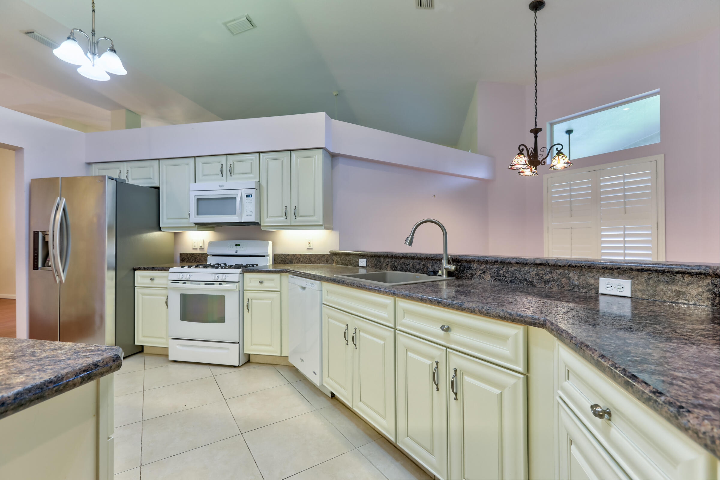 2031 Southeast Pyramid Road Port St. Lucie, FL 34952 - Photo 13 of 79 Kitchen