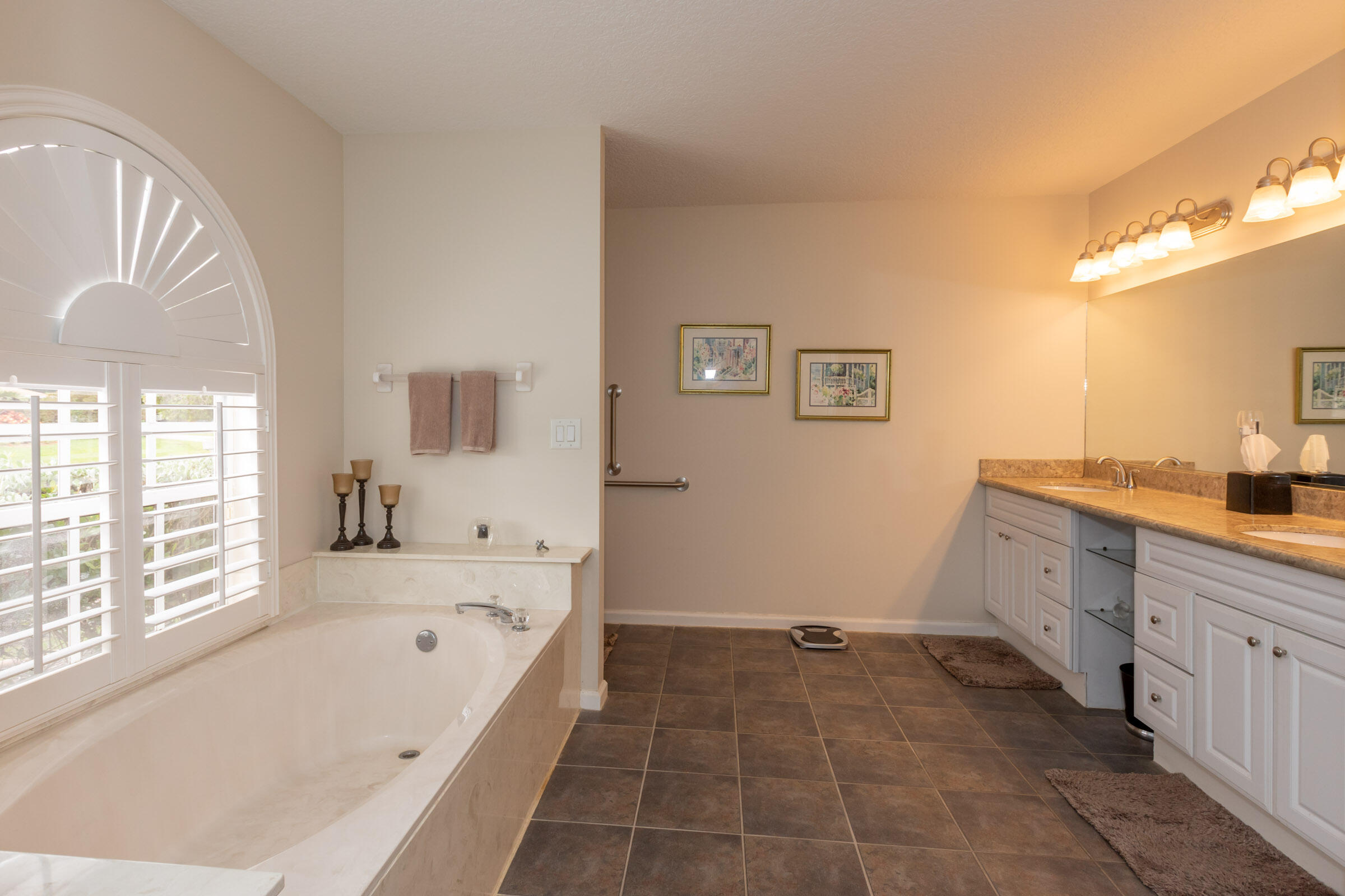 2031 Southeast Pyramid Road Port St. Lucie, FL 34952 - Photo 37 of 79 Master bathroom