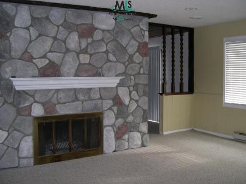 14855 Sullivan Road Capac, MI 48014 - Photo 3 of 7 721431-2.JPG