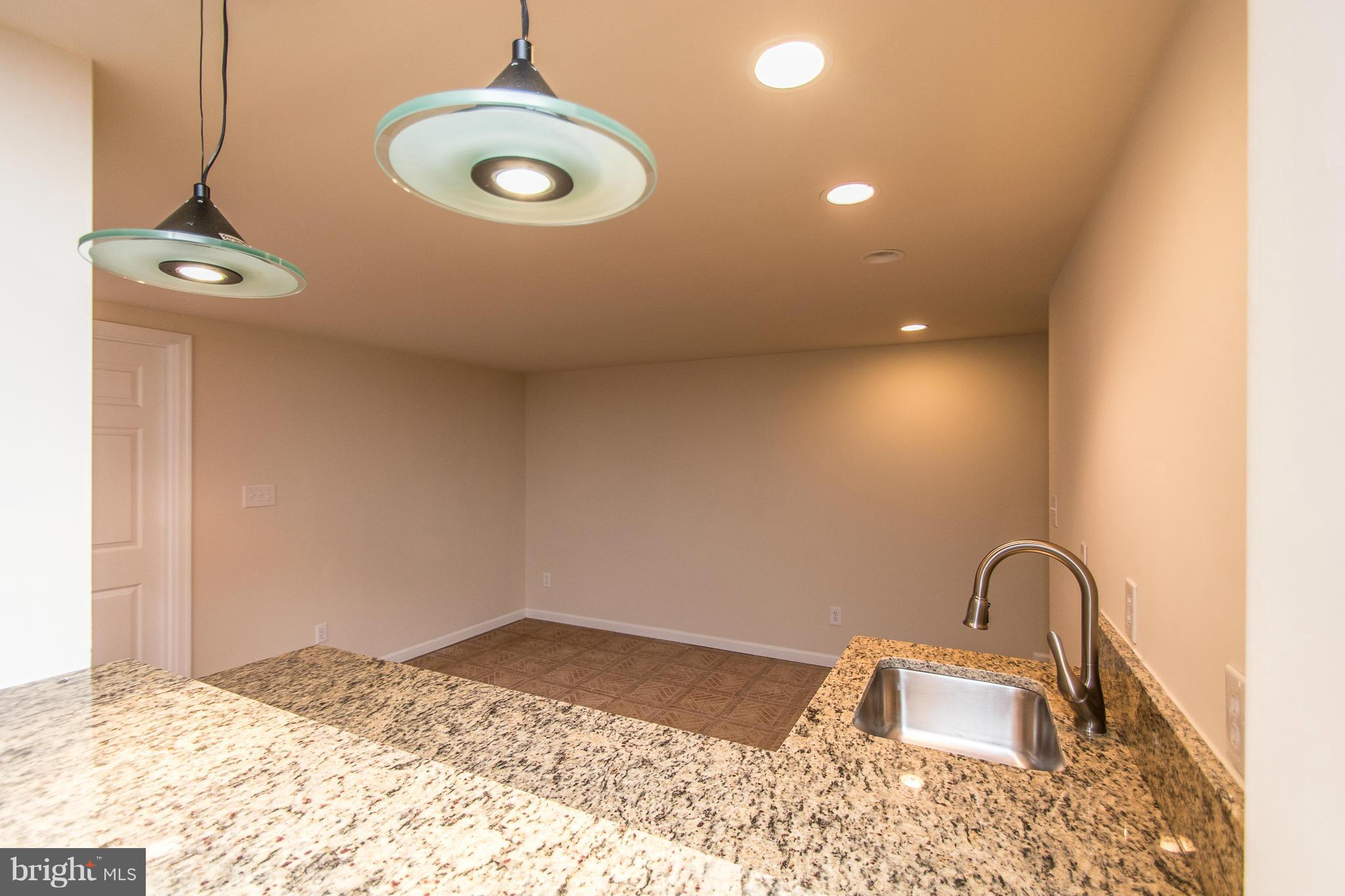31238 Price Road Locust Grove, VA 22508 - Photo 25 of 30 Bar
