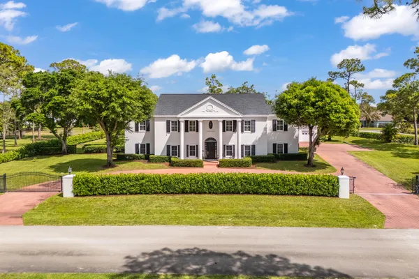 $3,200,000 | 14990 Horseshoe Trace, Wellington, FL 33414