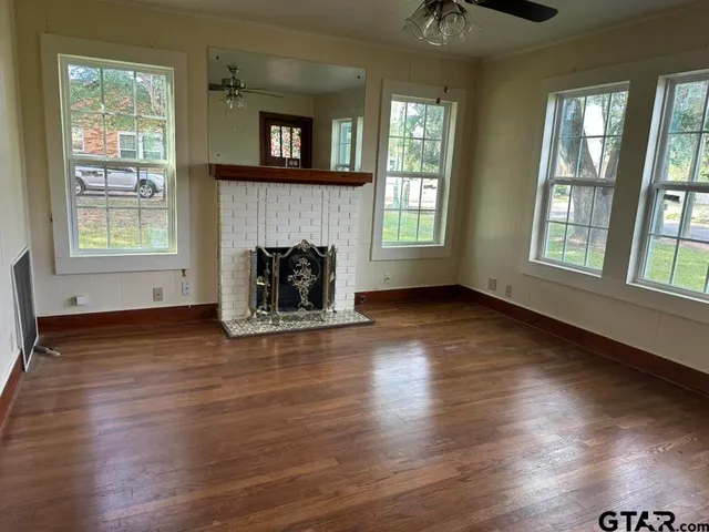 $1,340 | 1717 East Houston Street, Tyler, TX 75702