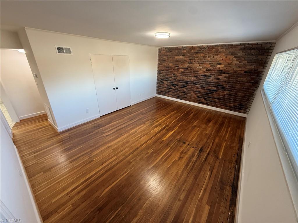 220 North Hawthorne Road, Unit C Winston-Salem, NC 27104 - Photo 2 of 9