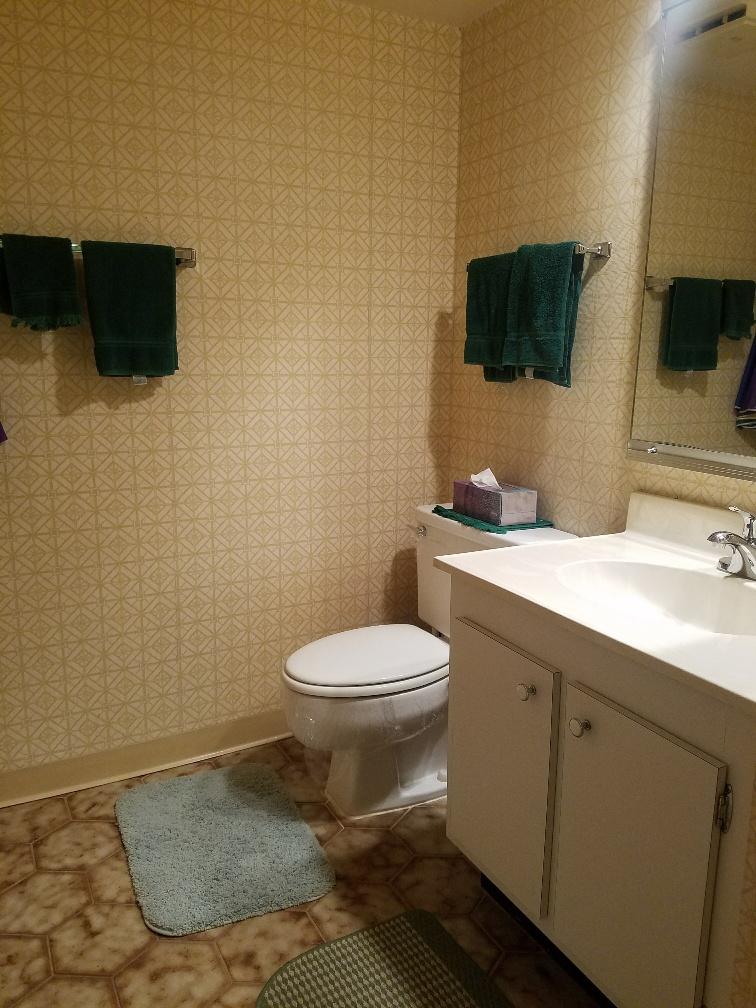 825 Center Street, Unit 35A Jupiter, FL 33458 - Photo 13 of 18 Half Bath