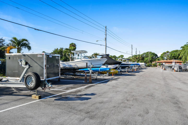825 Center Street, Unit 35A Jupiter, FL 33458 - Photo 17 of 18 Boat Storage