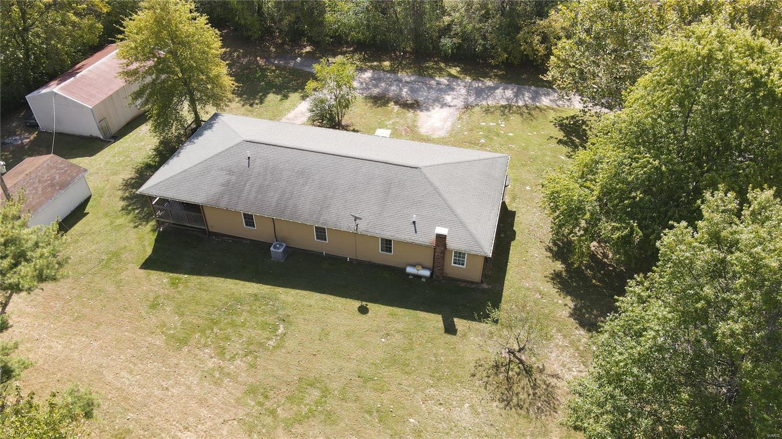 17396 Indian Lake Road Jerseyville, IL 62052 - Photo 41 of 52