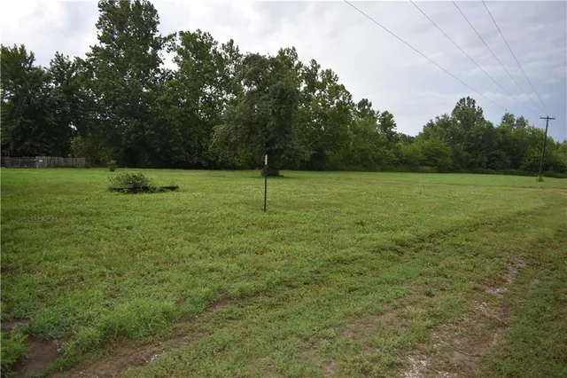 $209,900 | 3501 County Road 400, Amazonia, MO 64421