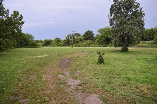 $209,900 | 3501 County Road 400, Amazonia, MO 64421