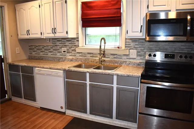 $209,900 | 3501 County Road 400, Amazonia, MO 64421