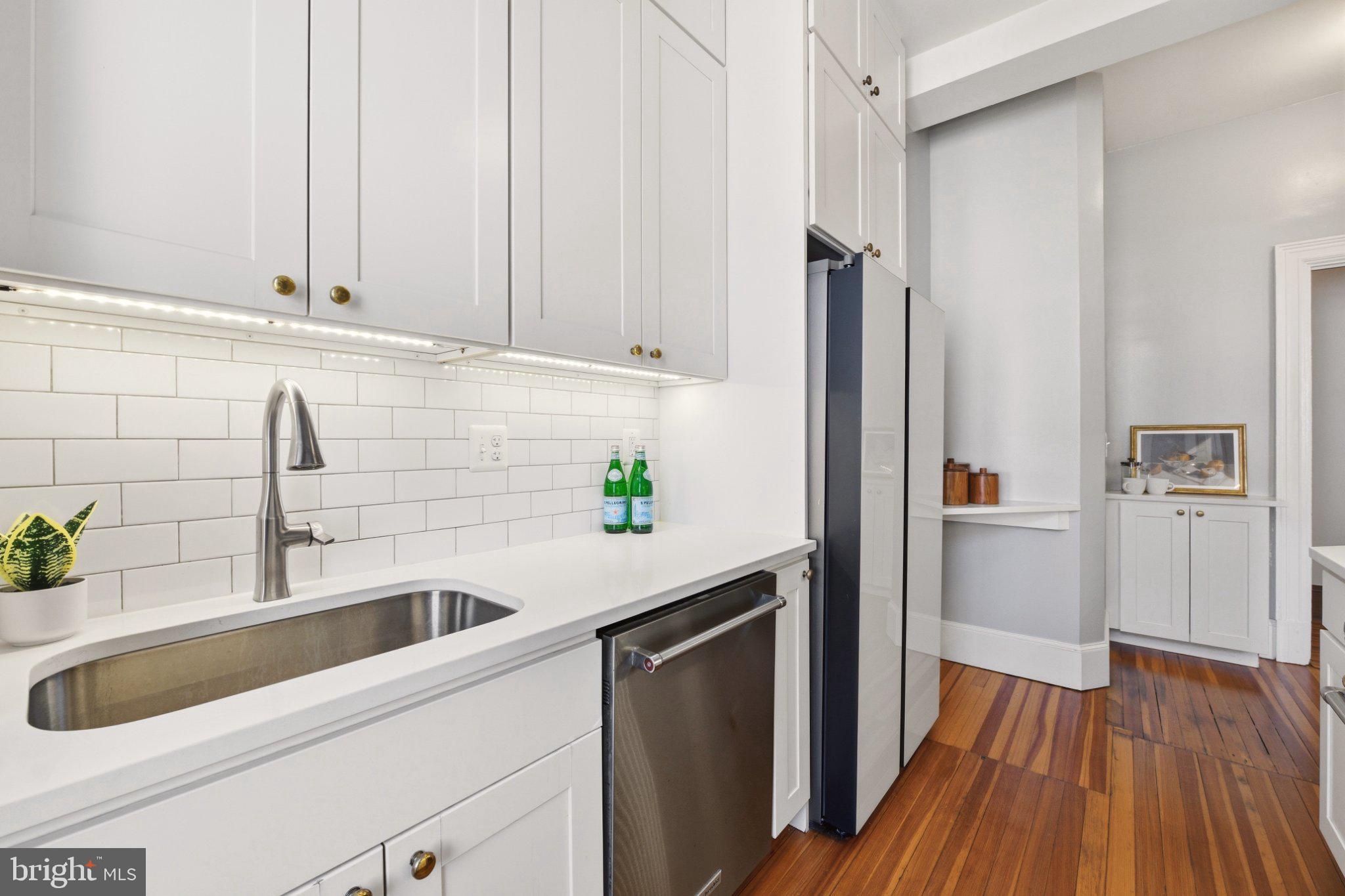 2220 20th Street Northwest, Unit 33 Washington, DC 20009 - Photo 11 of 30 Sleek kitchen with modern finishes.