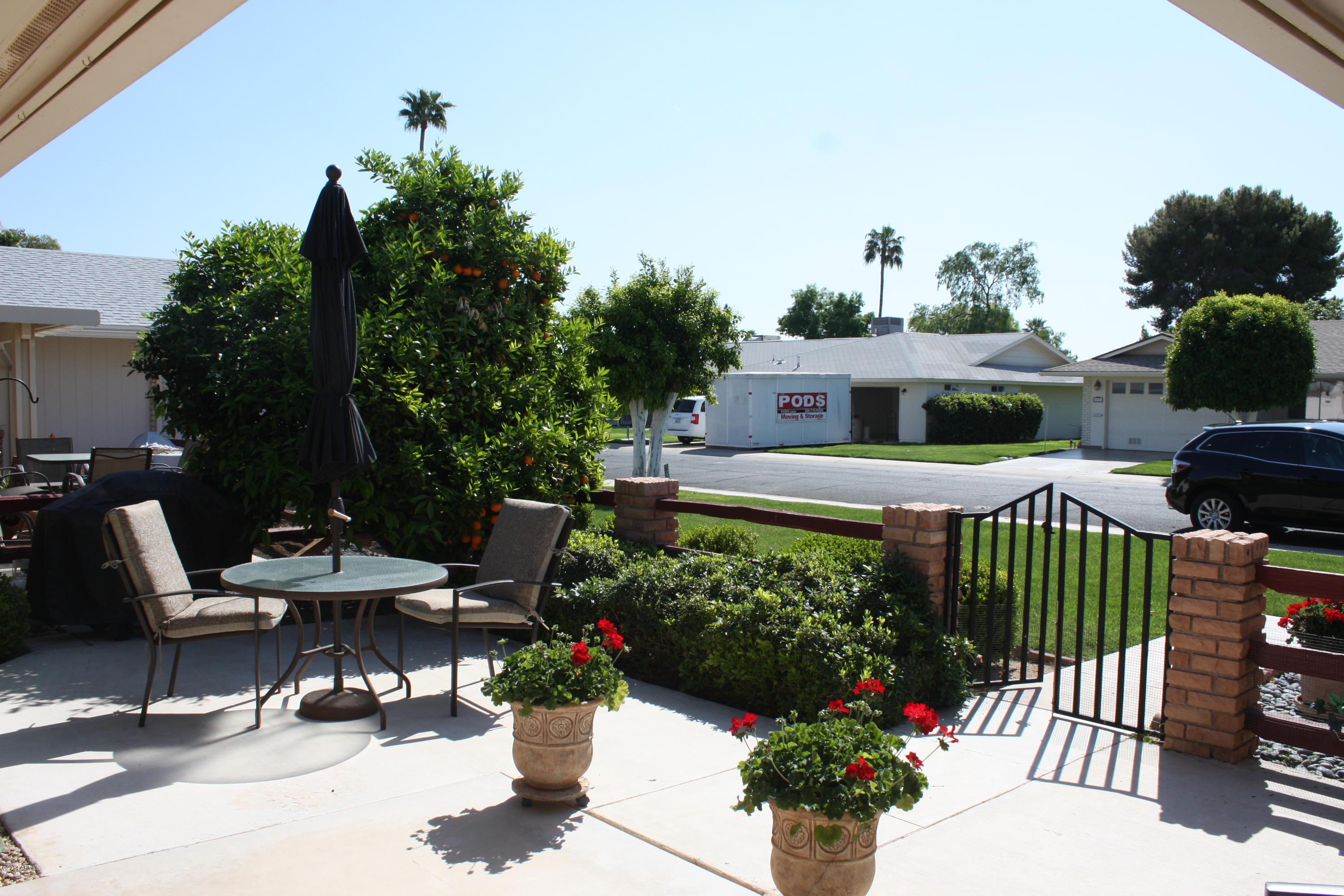 10726 West Hatcher Road Sun City, AZ 85351 - Photo 3 of 32 Enjoy your Morning Coffee here!