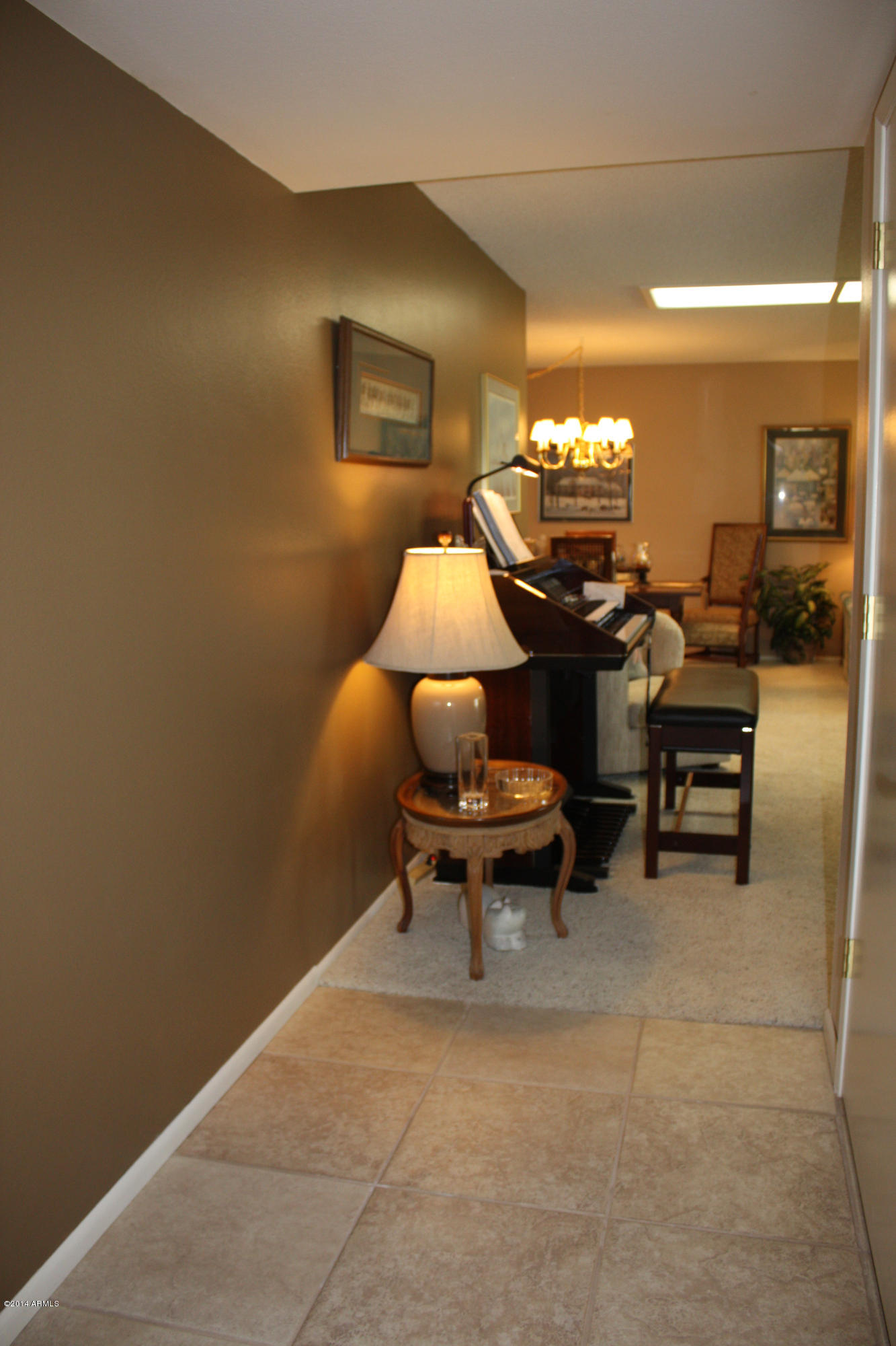 10726 West Hatcher Road Sun City, AZ 85351 - Photo 5 of 32 View from Entry to Great Room