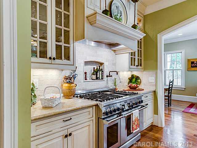 6327 Sharon Hills Road Charlotte, NC 28210 - Photo 8 of 16 Gallery Image 8