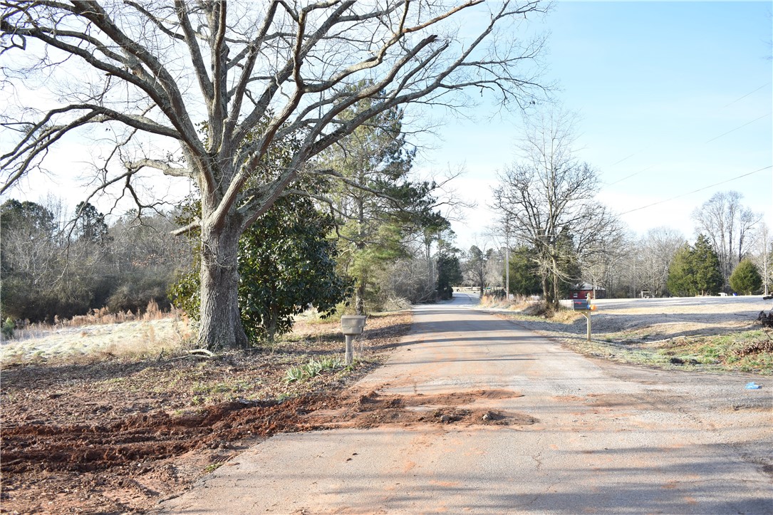 210 Samuel Camp Road Anderson, SC 29624 - Photo 2 of 6
