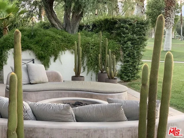 a view of a outdoor space