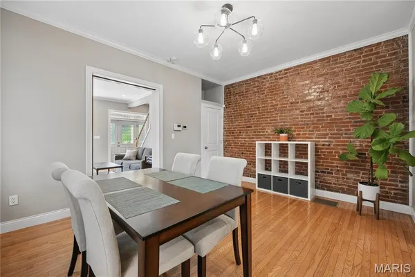 $375,000 | 4111 Hartford Street, St. Louis, MO 63116