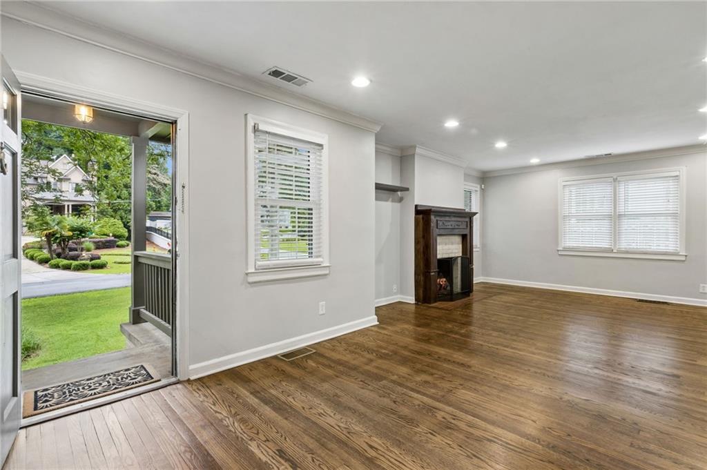 1197 Goodwin Road Northeast Atlanta, GA 30324 - Photo 5 of 64