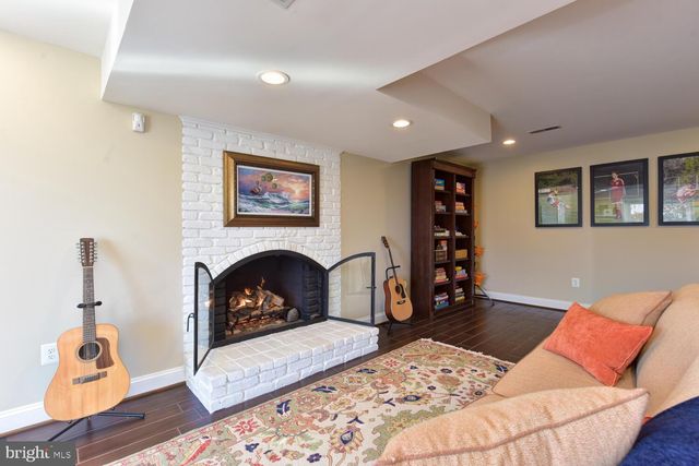 $1,325,000 | 3808 Griffith Place, Alexandria, VA 22304