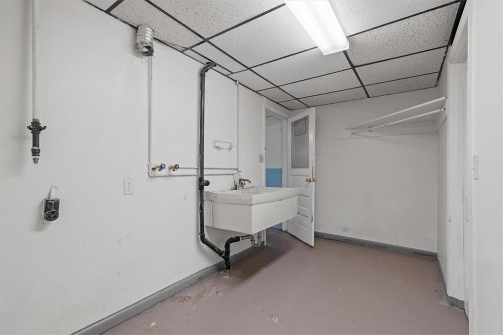 2289 West Hardies Road Gibsonia, PA 15044 - Photo 20 of 27 One of the laundry hook ups available for tenants.