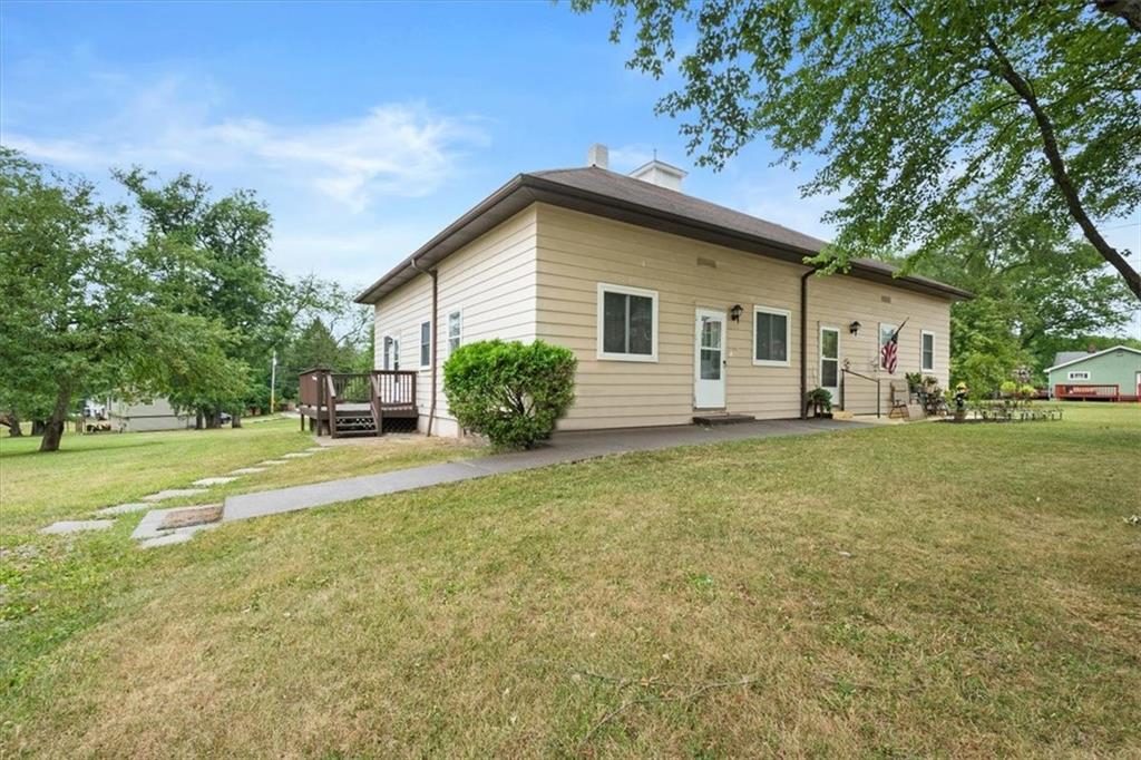 2289 West Hardies Road Gibsonia, PA 15044 - Photo 4 of 27 Left side of building is Unit 1, a 3 bed, 1 bath with side deck and yard space