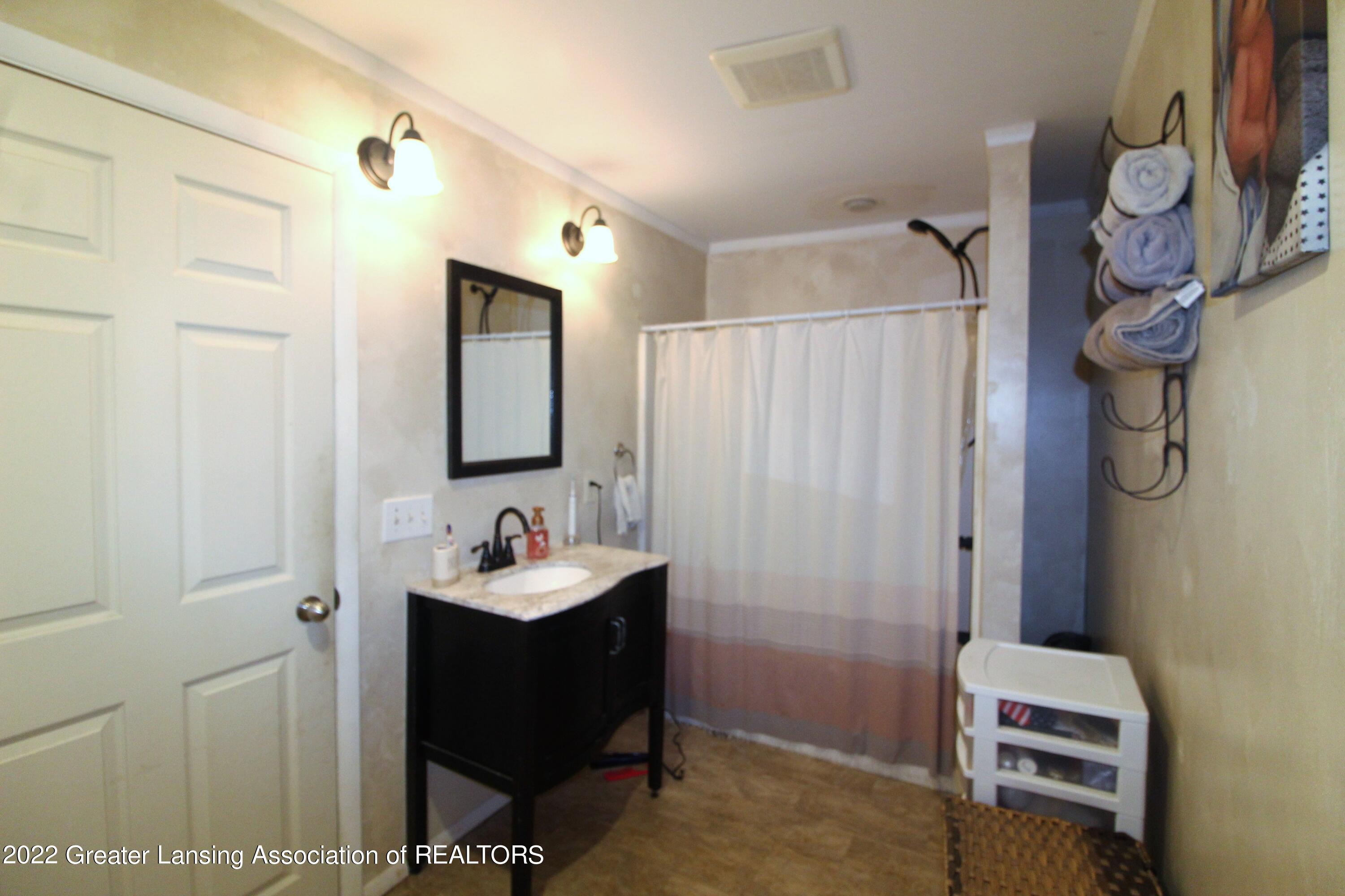 352 North Maple Street Fowler, MI 48835 - Photo 20 of 25 IMG_4112