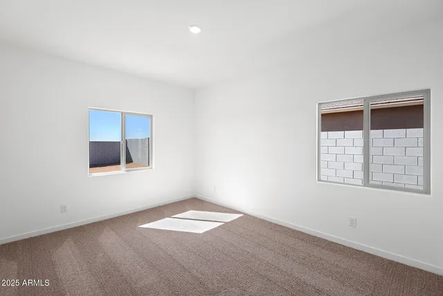 $299,900 | 643 West Pintail Drive, Casa Grande, AZ 85122