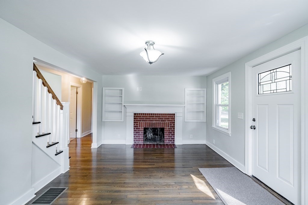80 Three Rivers Road Wilbraham, MA 01095 - Photo 4 of 16